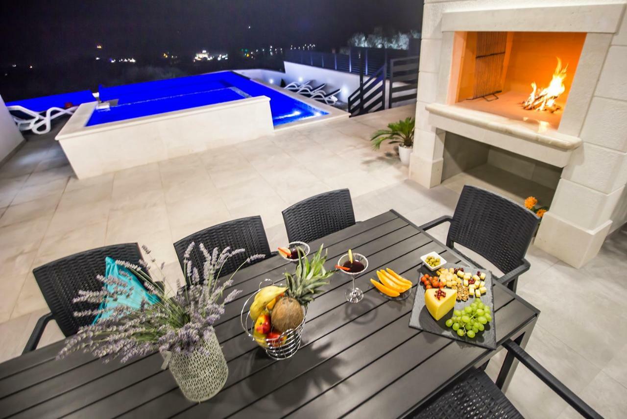Villa Lacus มาคาร์สกา ภายนอก รูปภาพ