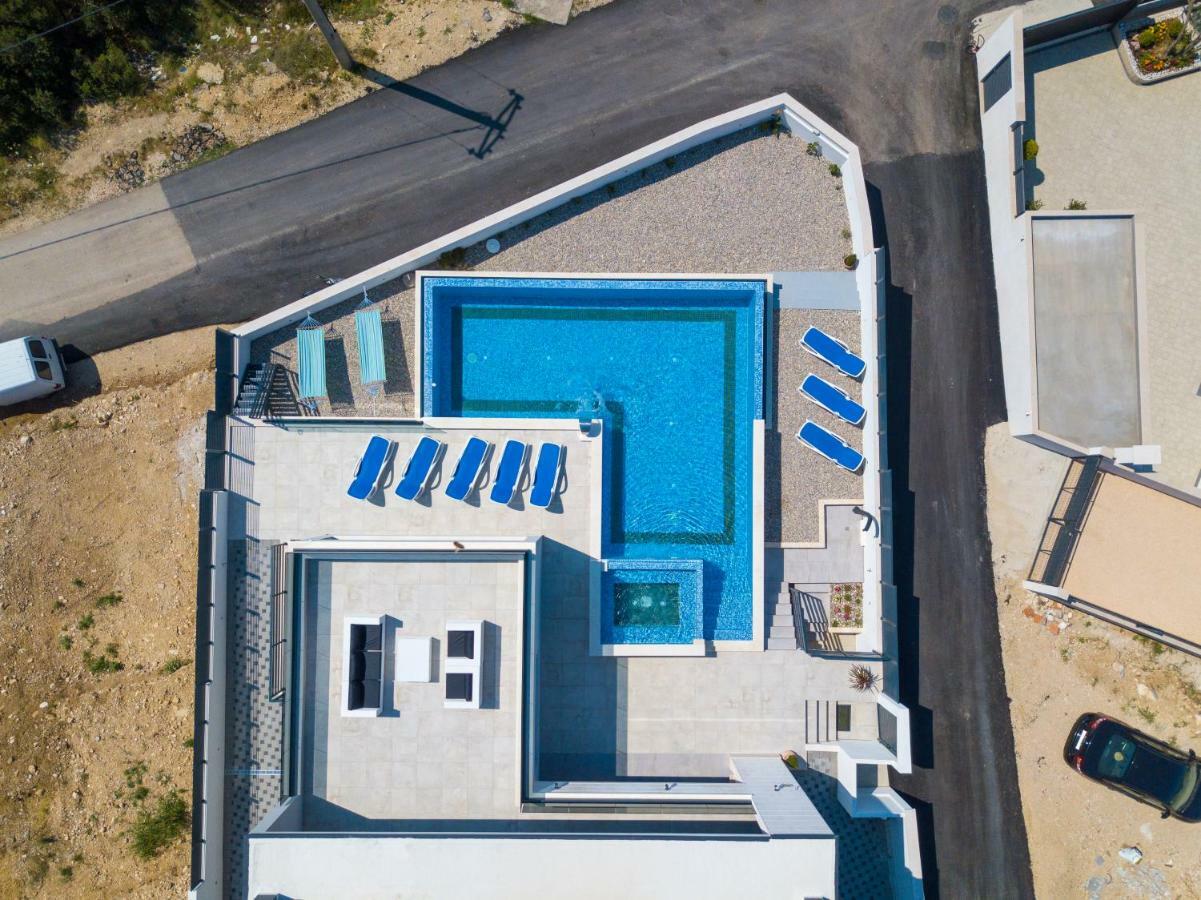 Villa Lacus มาคาร์สกา ภายนอก รูปภาพ